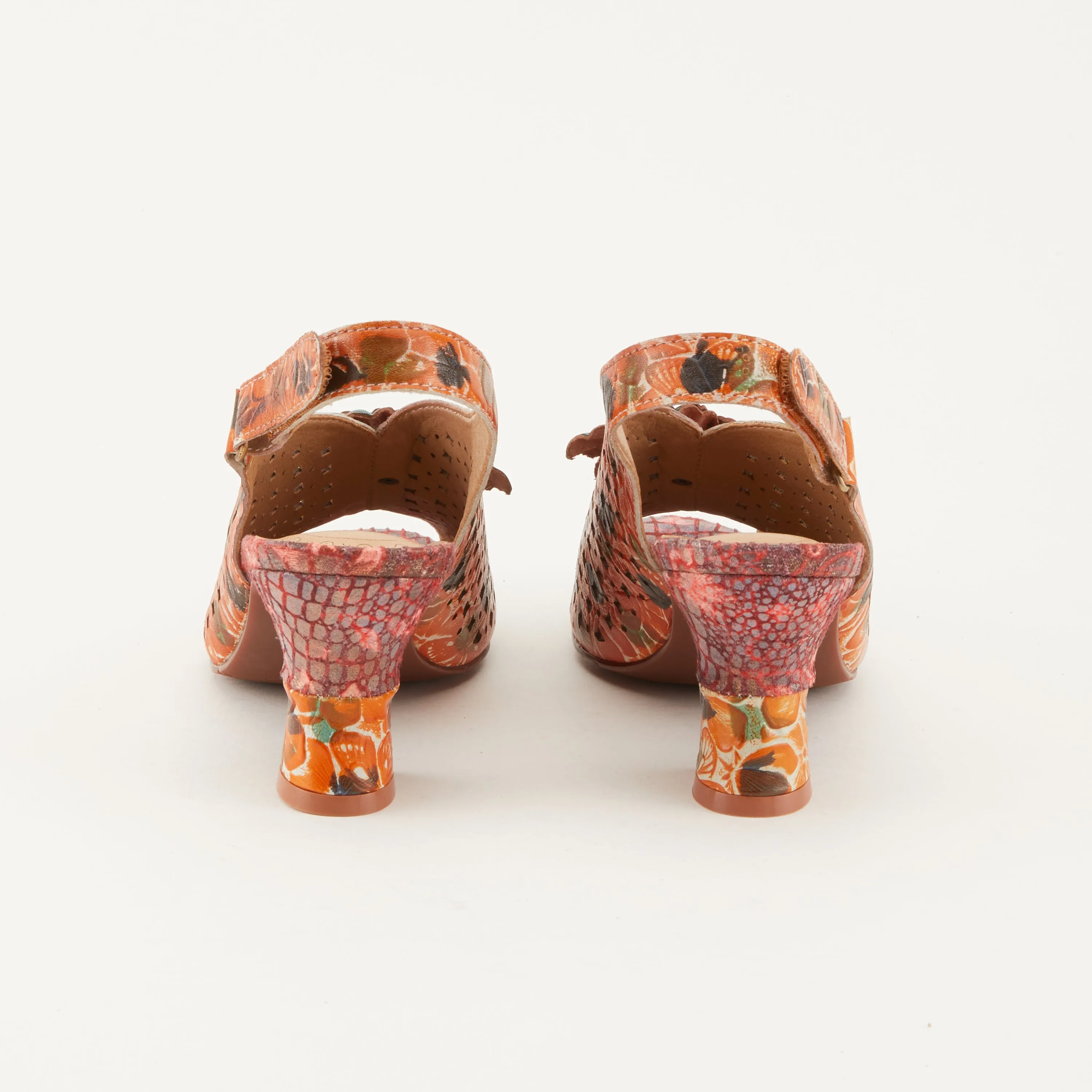 The Elegant ARAUTRE Slingback Sandal