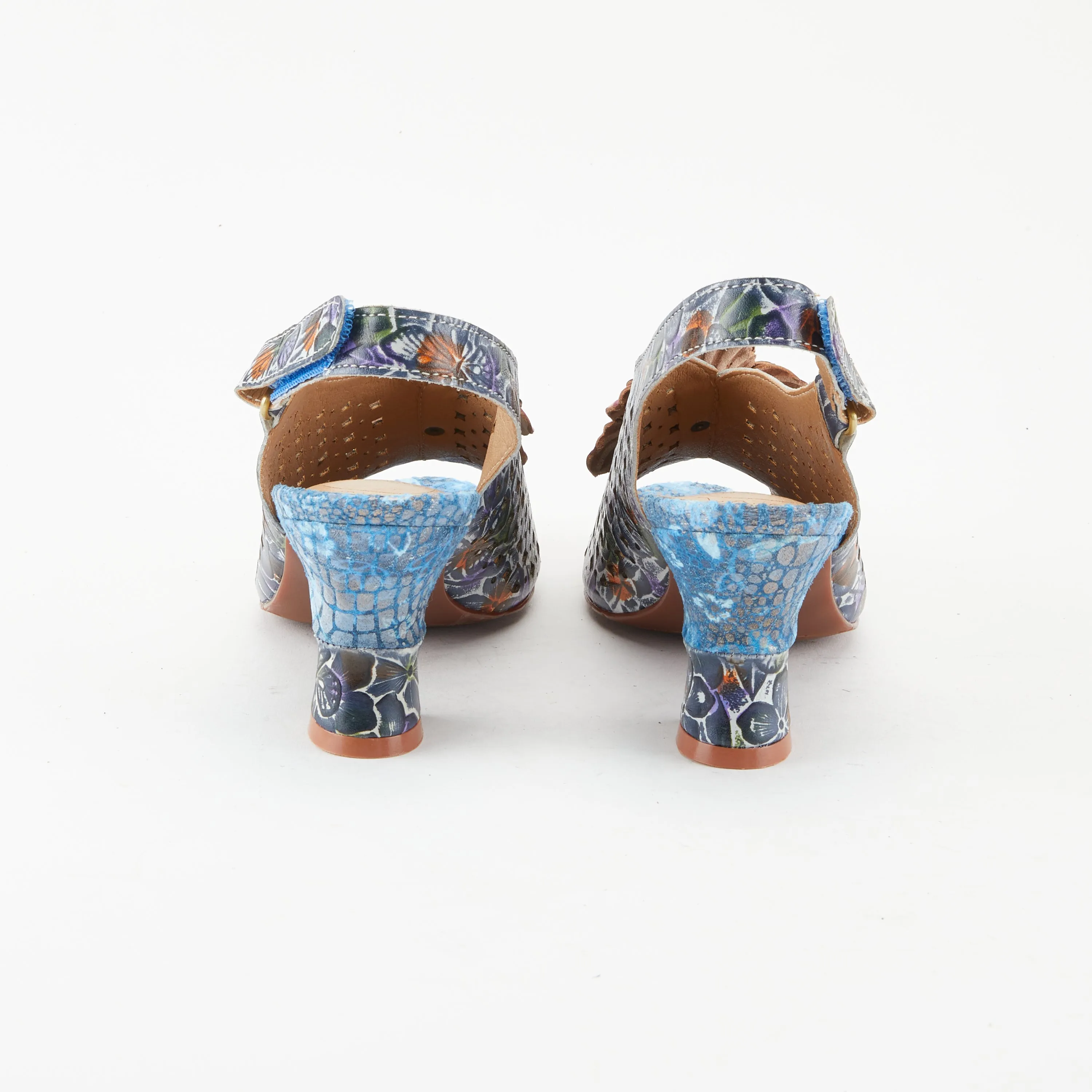 The Elegant ARAUTRE Slingback Sandal